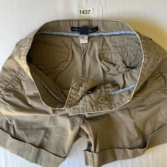 GAP Women’s Khaki Shorts size 4 US, Natural Tan - Picture 10 of 11